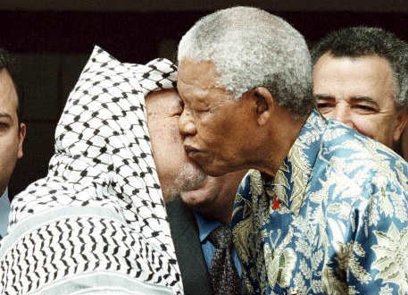 Nelson Mandela and Yasser Arafat (Photo: Getty Images)