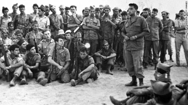 Ariel Sharon with soldiers of his Unit 101. (Photo: Facebook)
