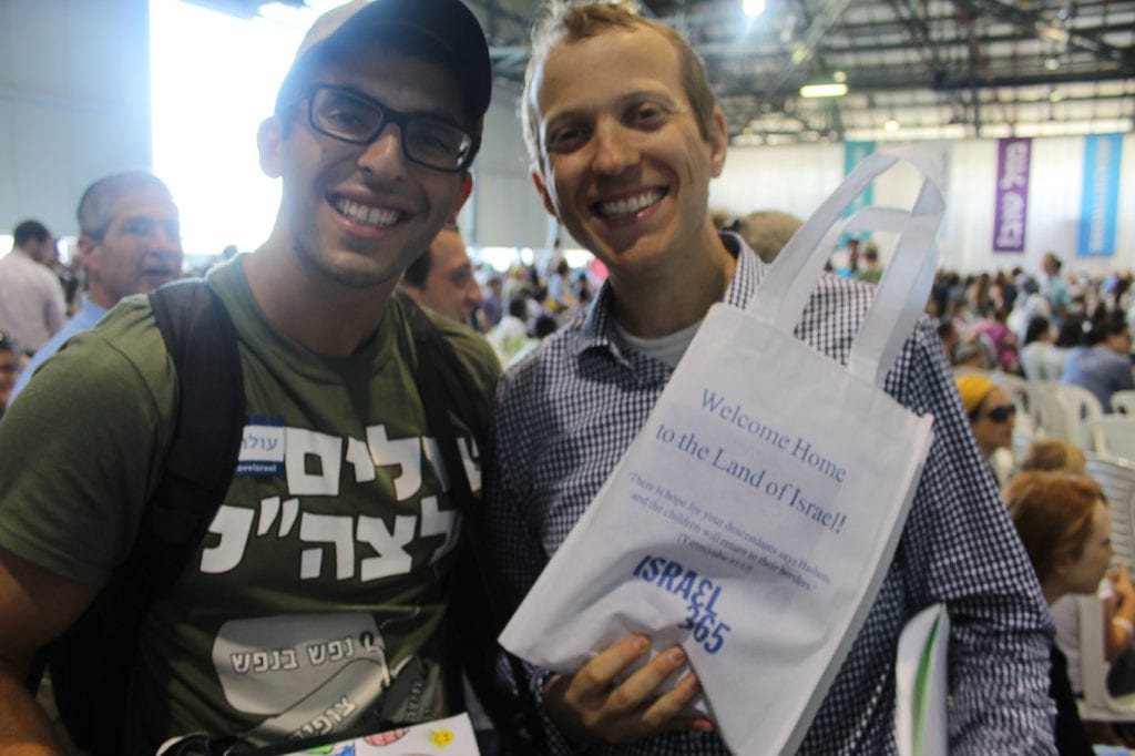 Jacob Rosh Gadol from Baltimore, Maryland presented with a gift from Rabbi Tuly Weisz of Israel365. (Tuly Weisz)