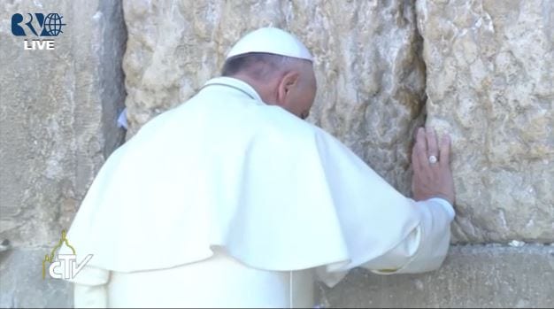Pope Francis praying at the Western Wall. (Photo: Vatican TV Screenshot)