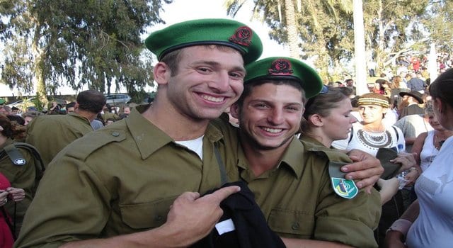 Two Lone Soldiers of the Nahal Brigade (Photo: Facebook)