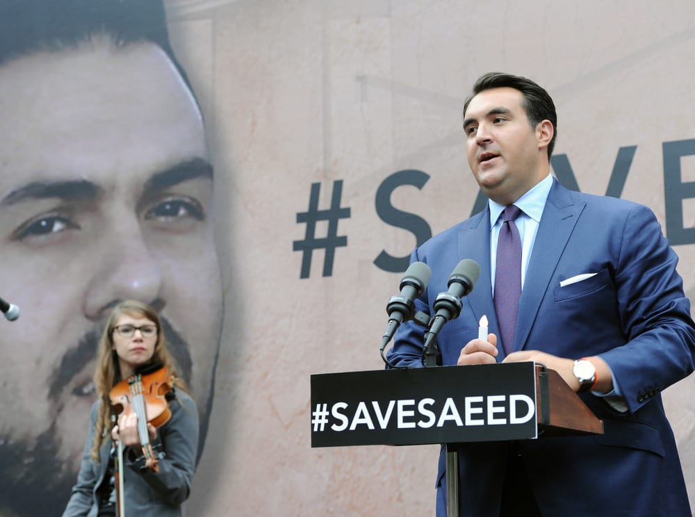 Jordan Sekulow, executive director of the American Center for Law and Justice, speaks to a crowd gathered outside the White House on Sept. 25, 2014, to pray for the release of Pastor Saeed Abedini from prison in Iran. (Photo: American Center for Law and Justice)